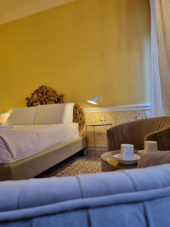 Casa Alla Fenice Venetië Buitenkant foto