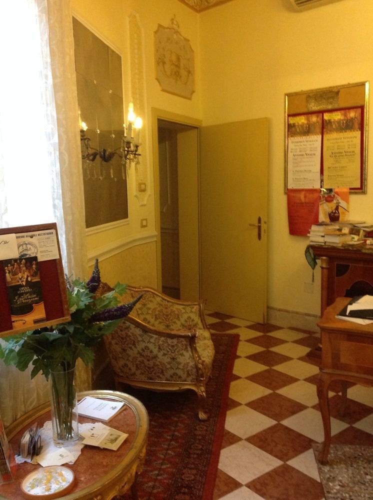 Casa Alla Fenice Venetië Buitenkant foto