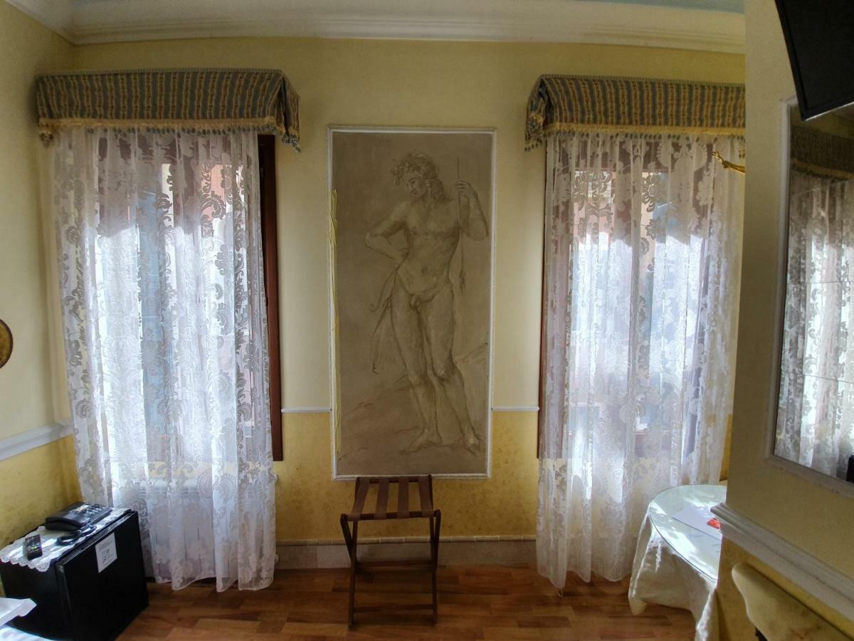 Casa Alla Fenice Venetië Buitenkant foto